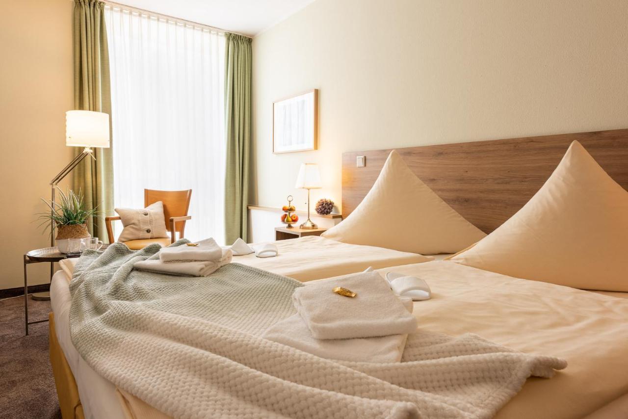 Hotel Nibelungen Hof 크산텐 외부 사진