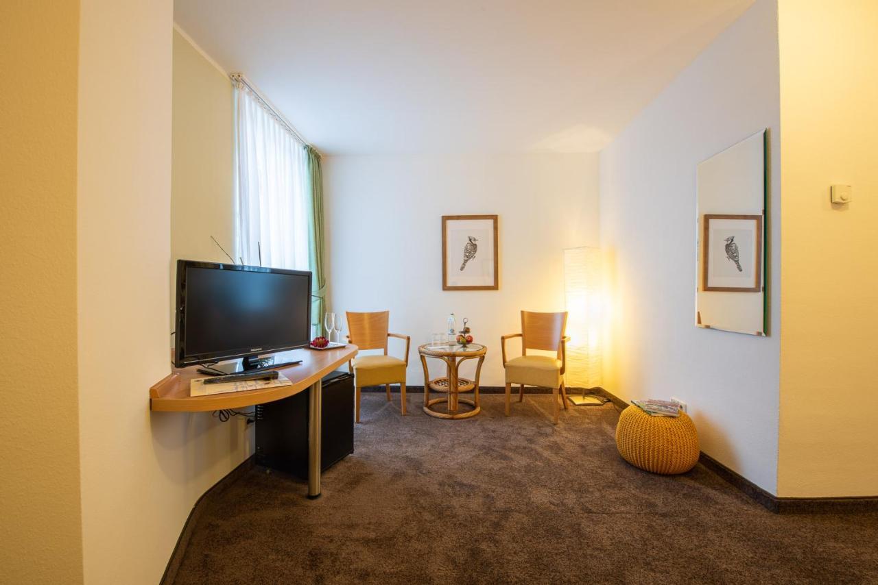 Hotel Nibelungen Hof 크산텐 외부 사진