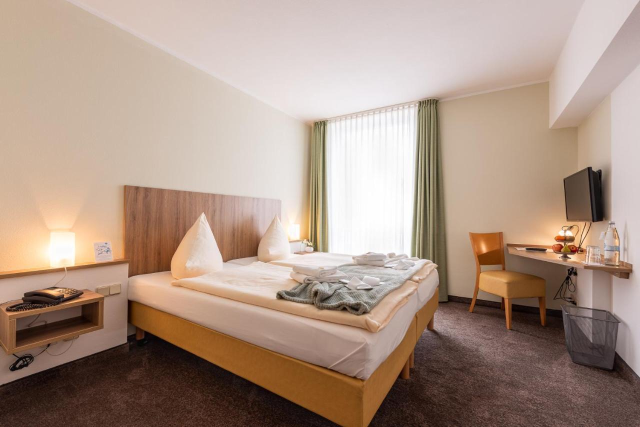 Hotel Nibelungen Hof 크산텐 외부 사진