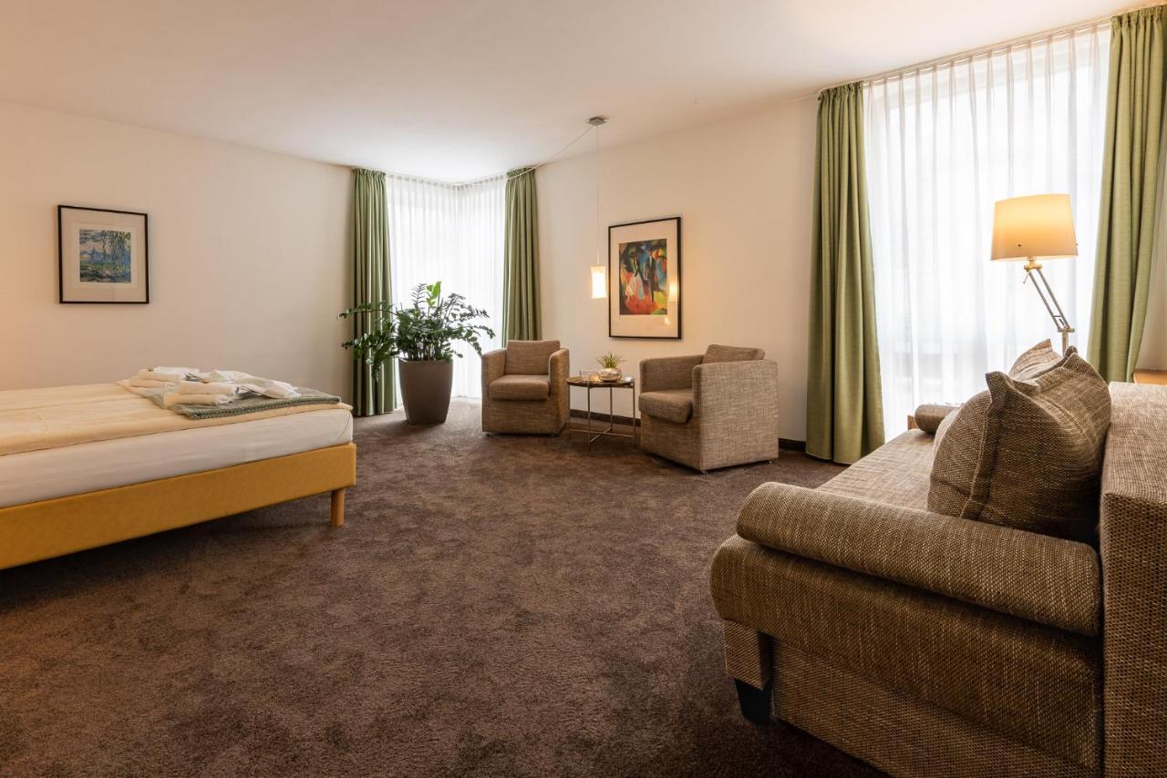Hotel Nibelungen Hof 크산텐 외부 사진