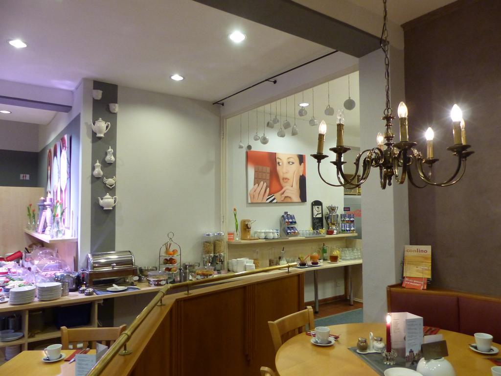 Hotel Nibelungen Hof 크산텐 외부 사진