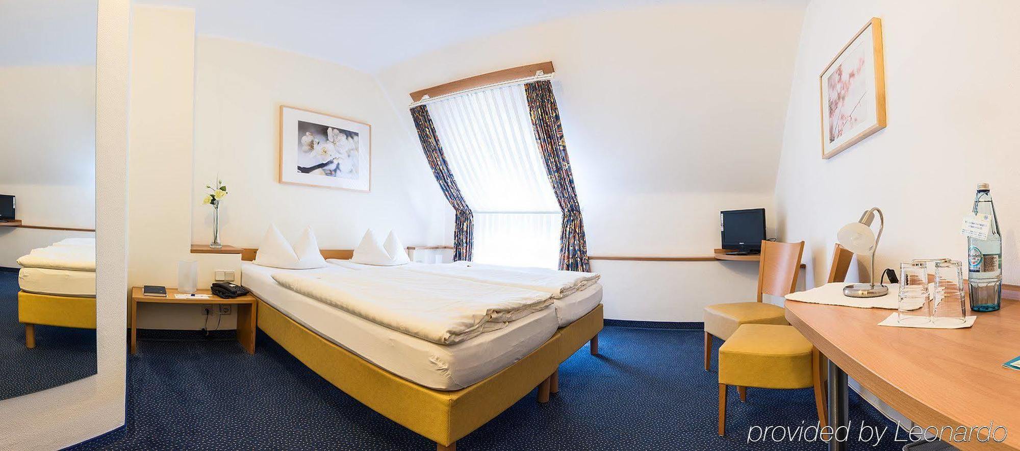 Hotel Nibelungen Hof 크산텐 외부 사진